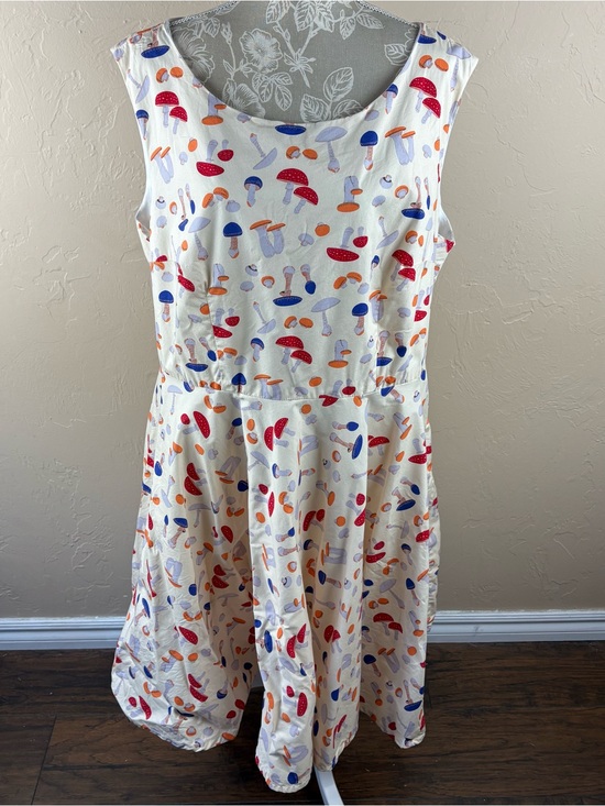 The Magnolia Park Dresses & Skirts - Magnolia Park Sleeveless Fit and Flare Dress Mushrooms Cream Womens size 5XL